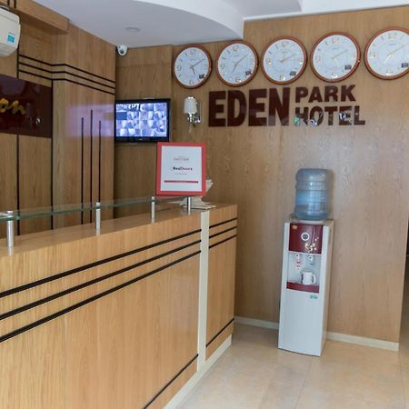 Reddoorz Plus Near Secc D7 Ho Chi Minh City Exterior photo