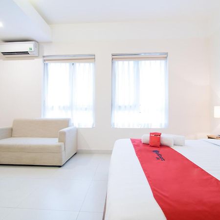 Reddoorz Plus Near Secc D7 Ho Chi Minh City Exterior photo
