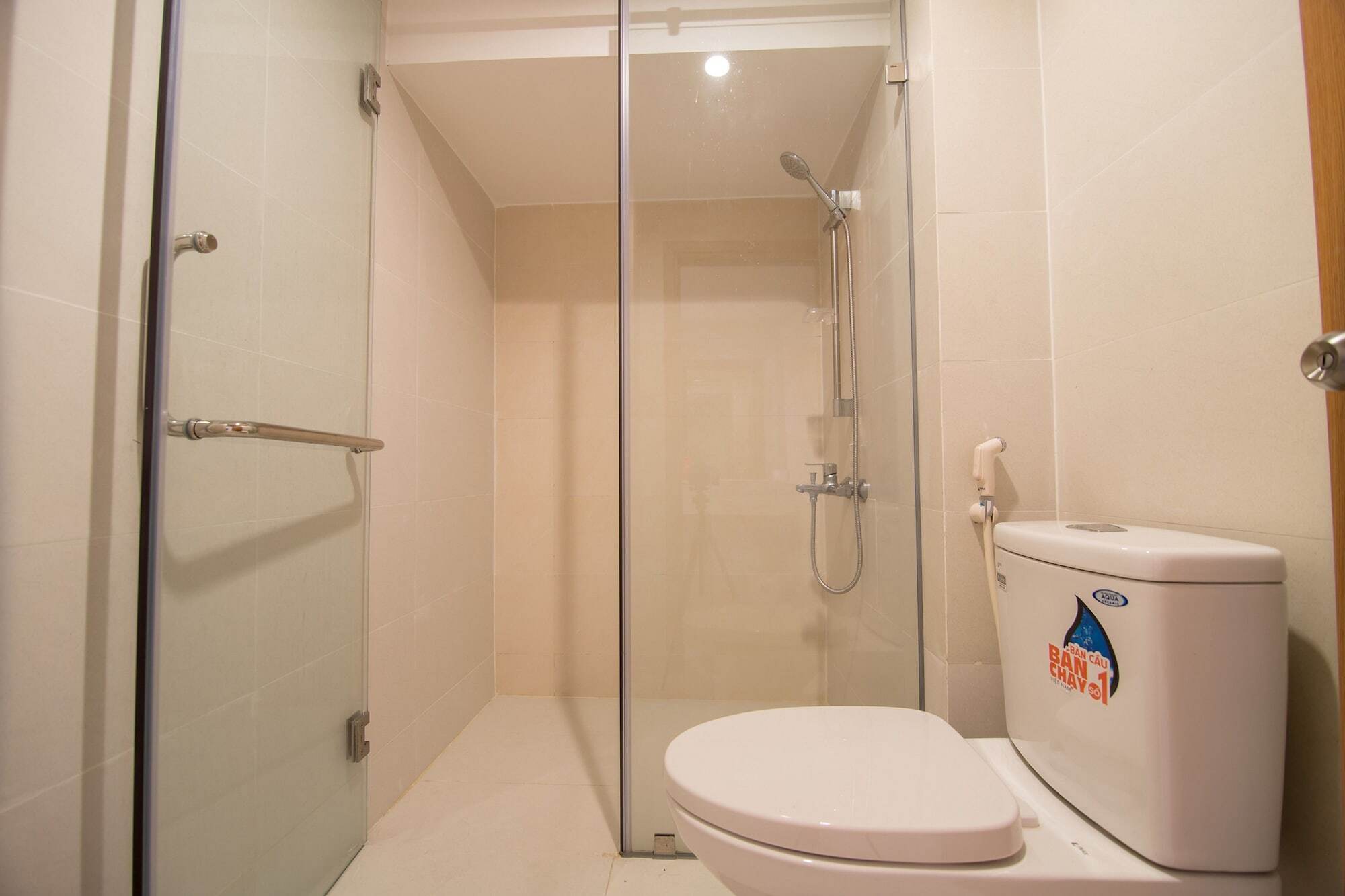 Reddoorz Plus Near Secc D7 Ho Chi Minh City Exterior photo